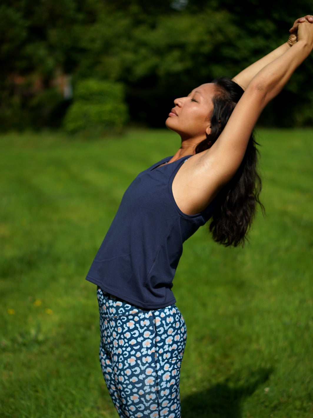 debardeur yoga sibia marine ecoresponsable et made in france