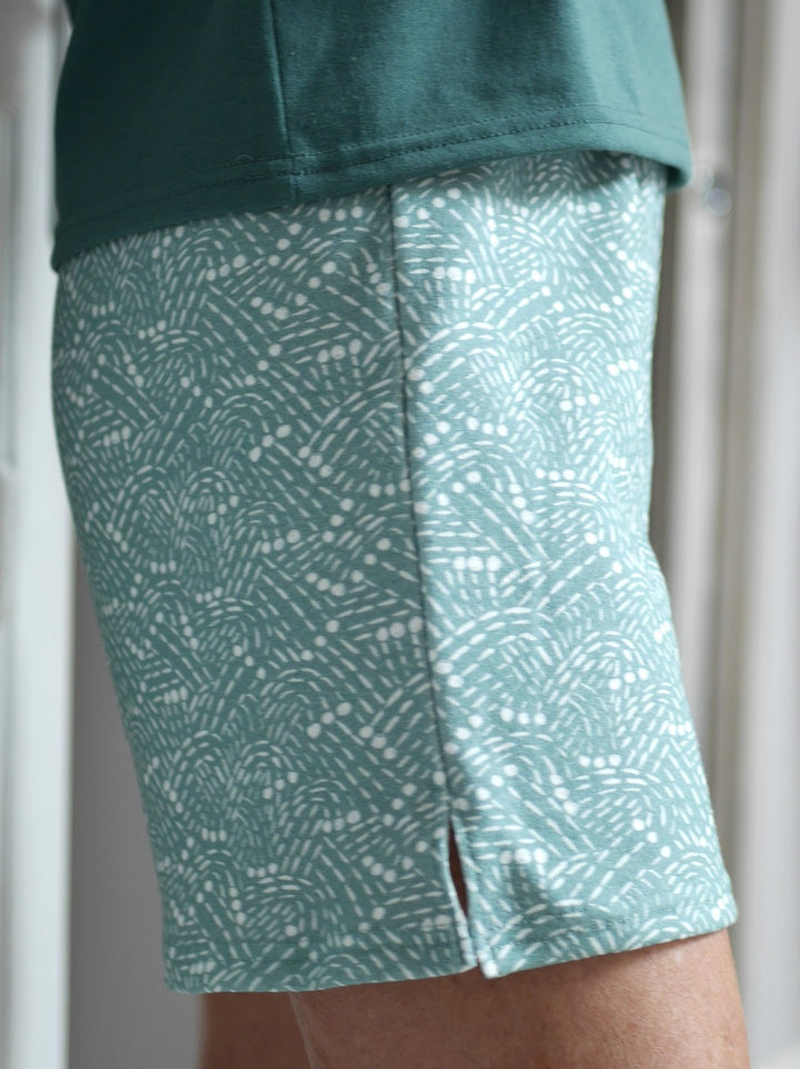 ensemble de pyjama ecoresponsable made in france short petites comètes et débardeur vert forêt