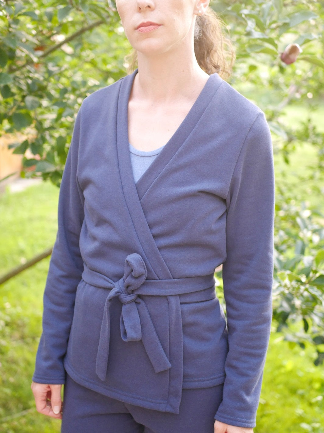 géopélie - kimono pyjama sitelle bleu marine ecoresponsable et made in france