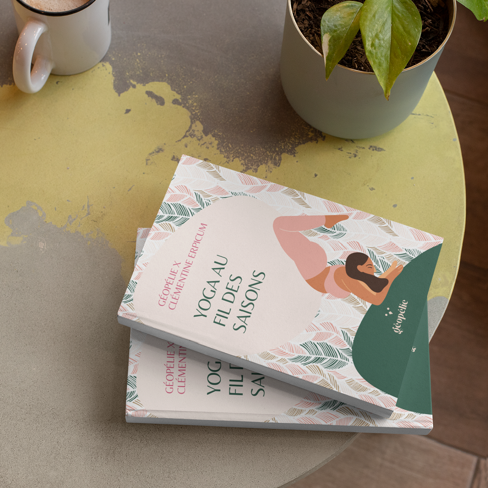 livre yoga au fil des saisons de géopélie et clémentine erpicum