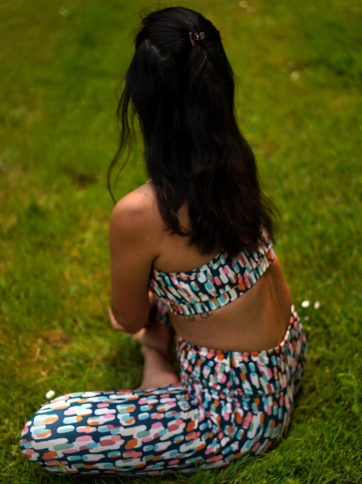 brassière de yoga mesange ecoresponsable et made in france motif illusion 
