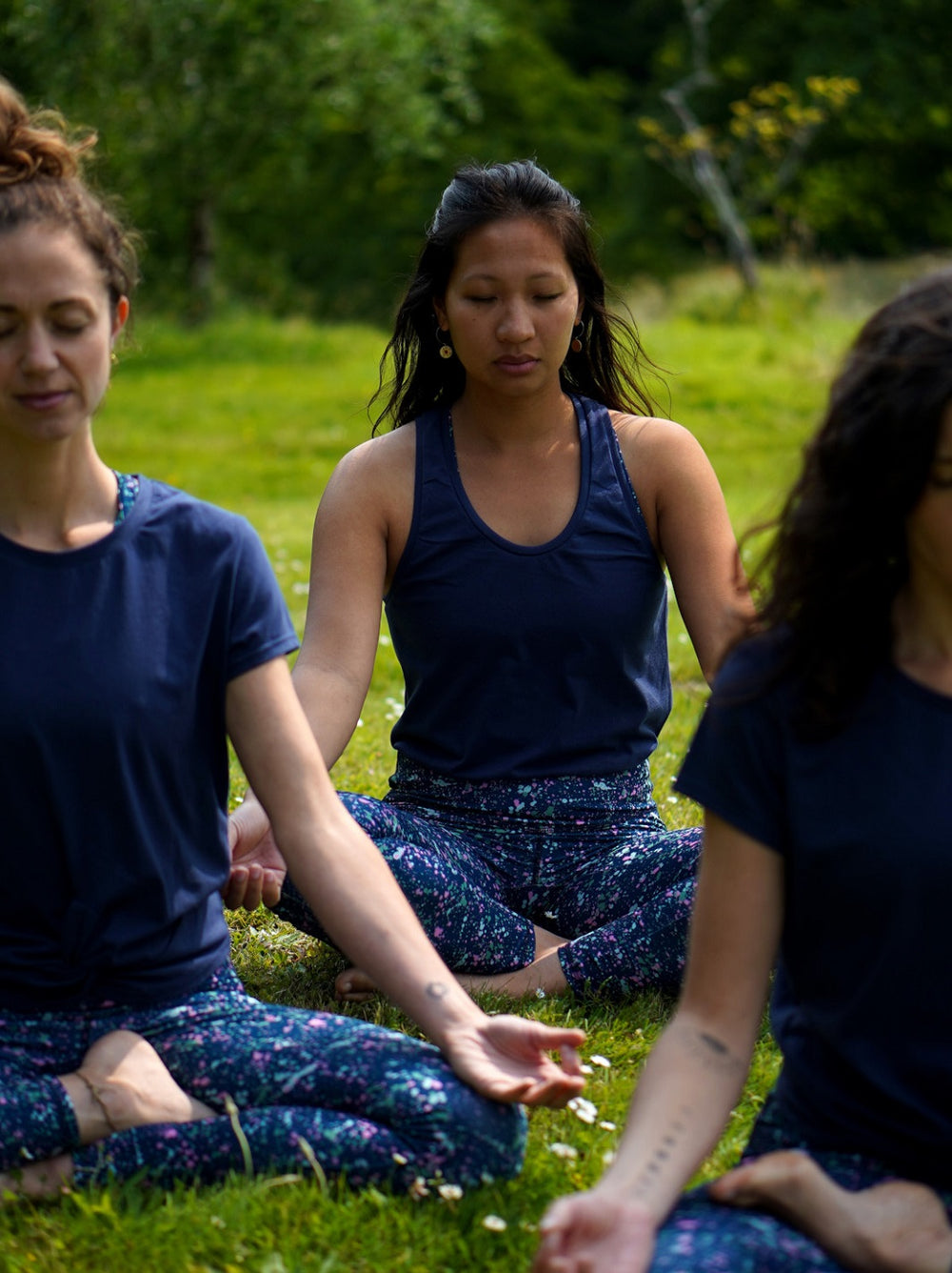 debardeur yoga sibia marine ecoresponsable et made in france