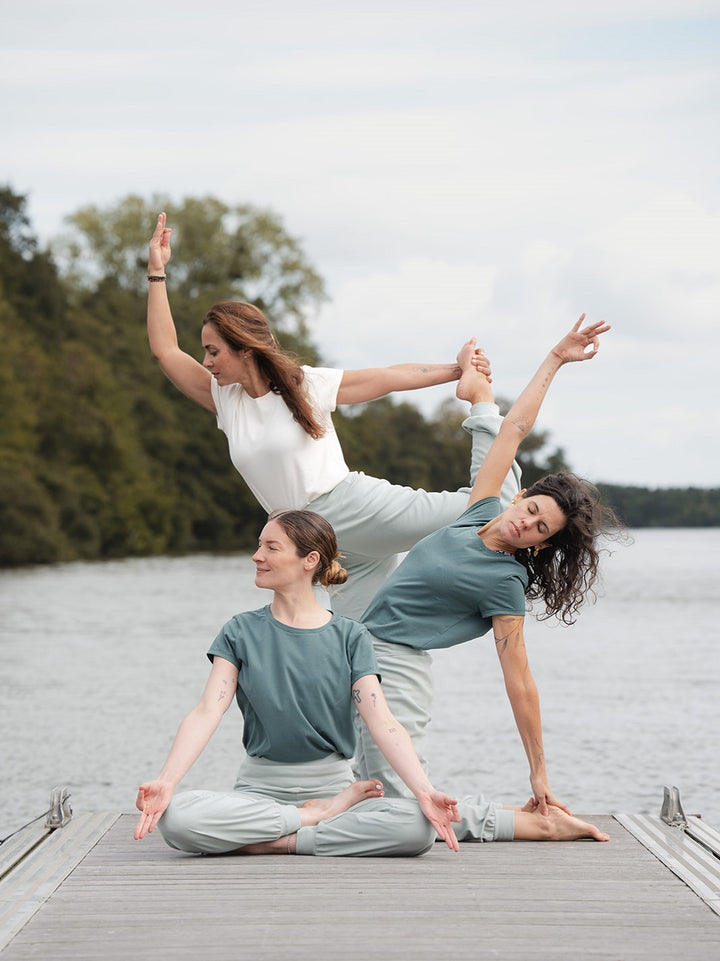 t-shirt yoga pelican vert foret