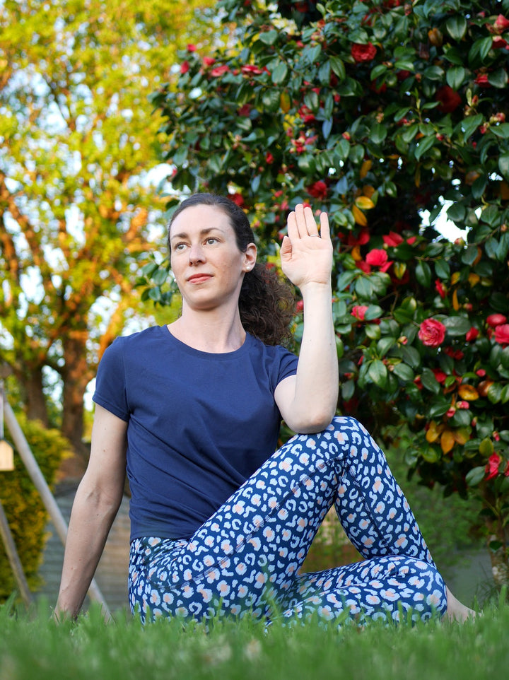 legging yoga colibri ecoresponsable panthere bleue