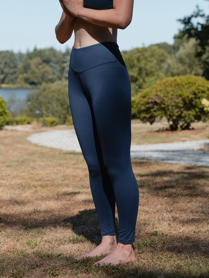 legging yoga ecoresponsable colibri flow minuit bleu