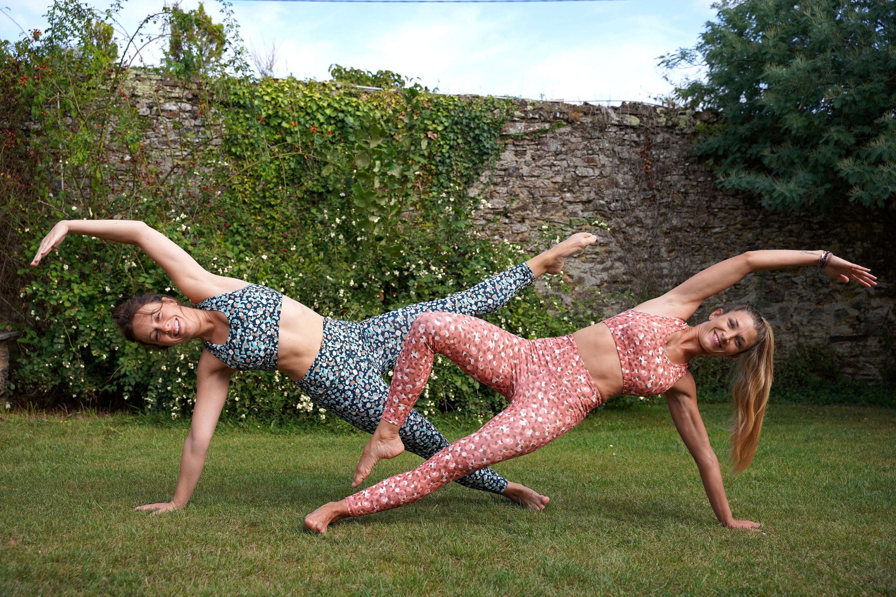 nos deux nouveaux motifs graouh panthère legging et brassière yoga fitness